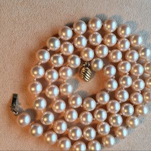 Vintage Pearl Necklace 22" by Marvella